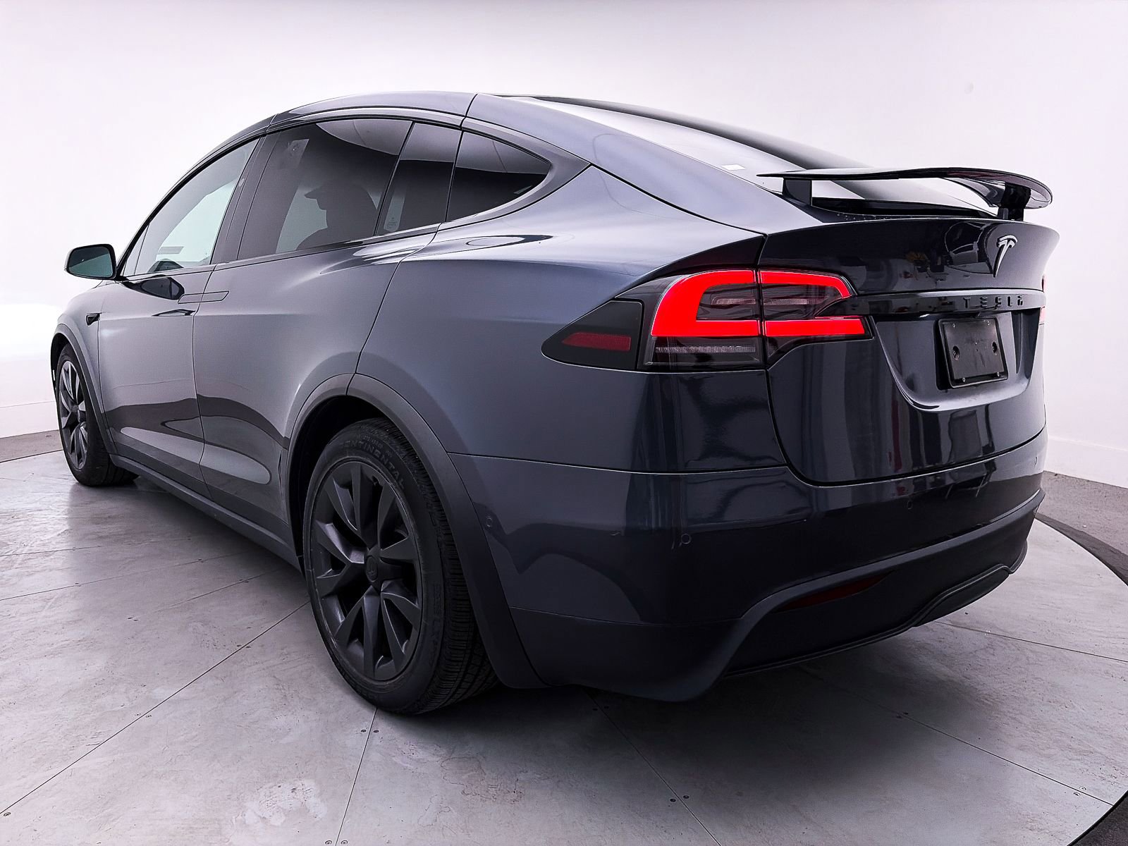 Used 2023 Tesla Model X image 12