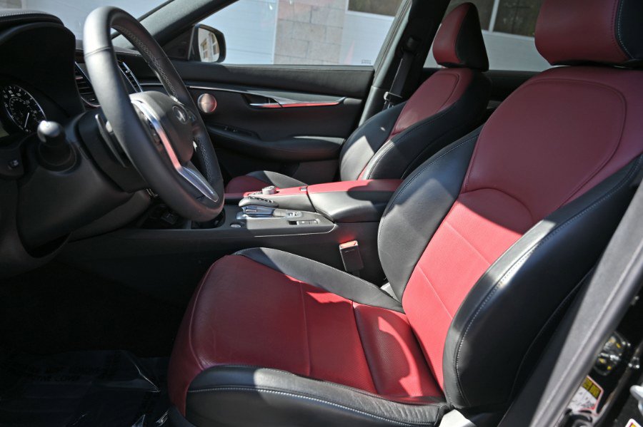 Used 2023 INFINITI QX50 Sport AWD/4WD image 4