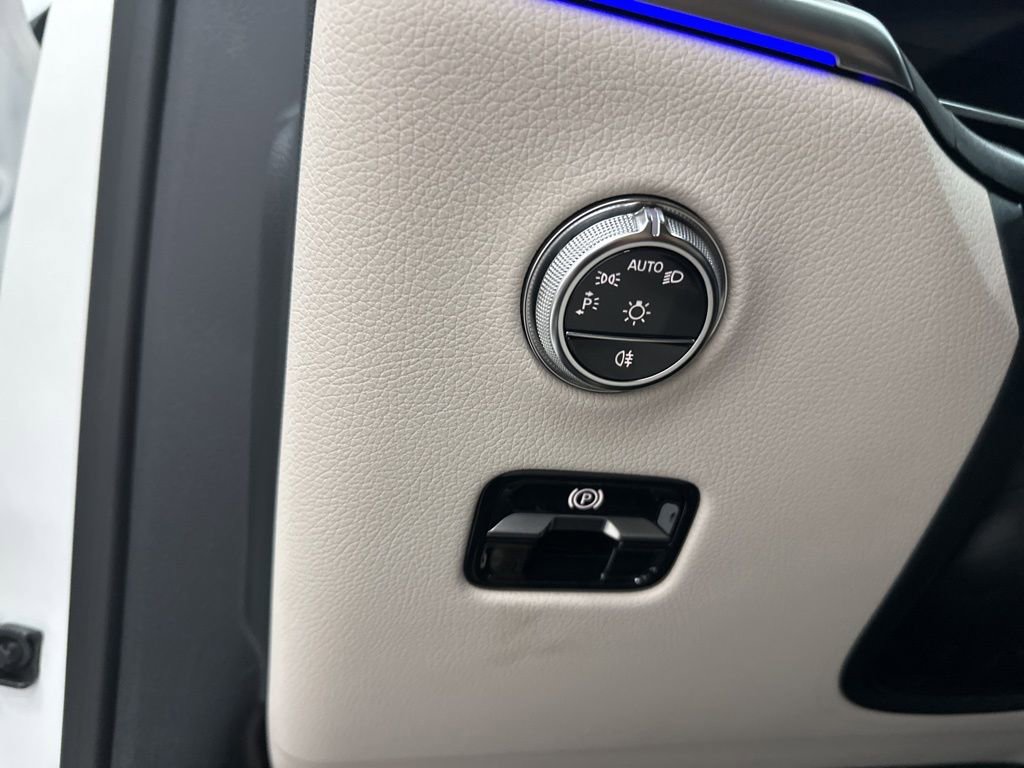 New 2026 Mercedes-Benz GLC 300 image 18