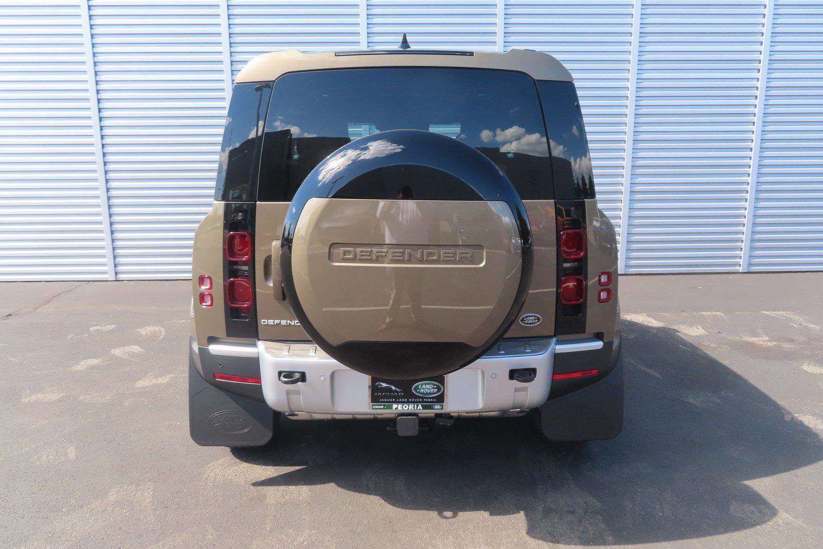 Certified 2023 Land Rover Defender 90 S AWD/4WD image 10