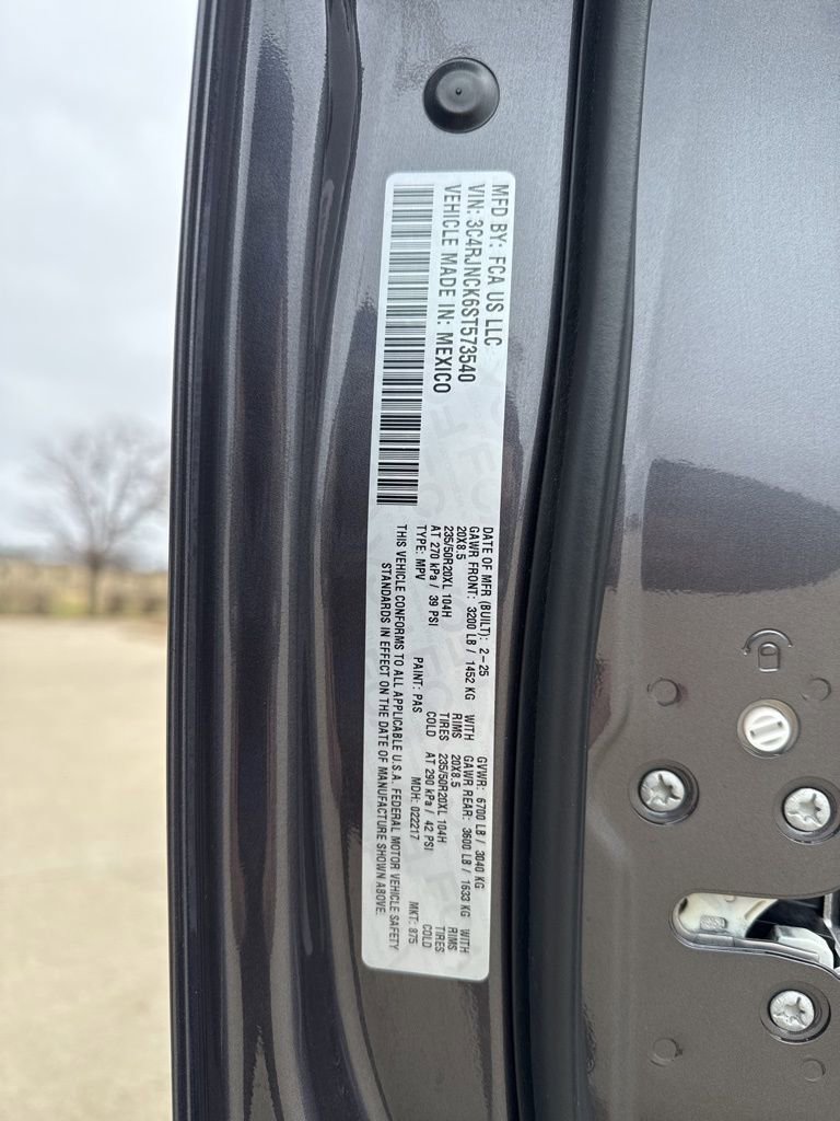 Used 2025 Jeep Wagoneer S Limited AWD/4WD image 23