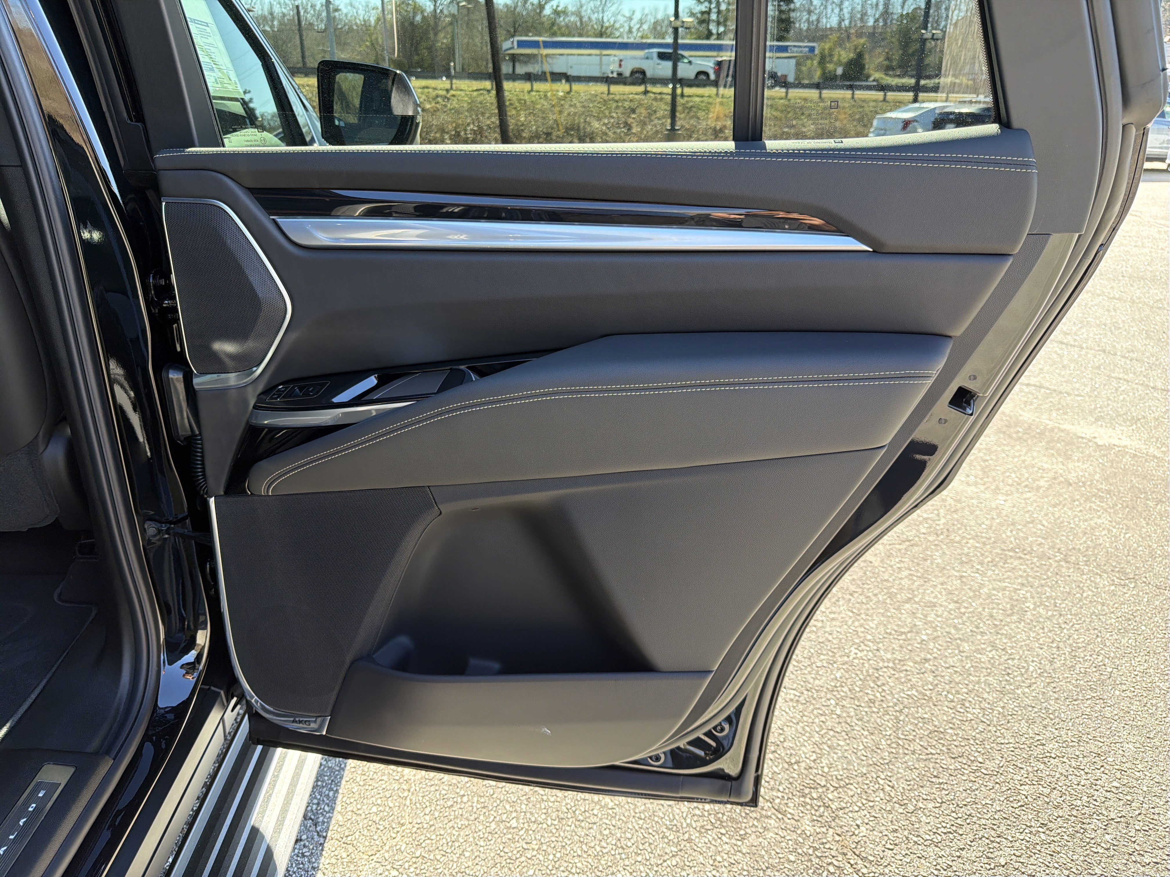 New 2026 Cadillac Escalade Luxury image 21