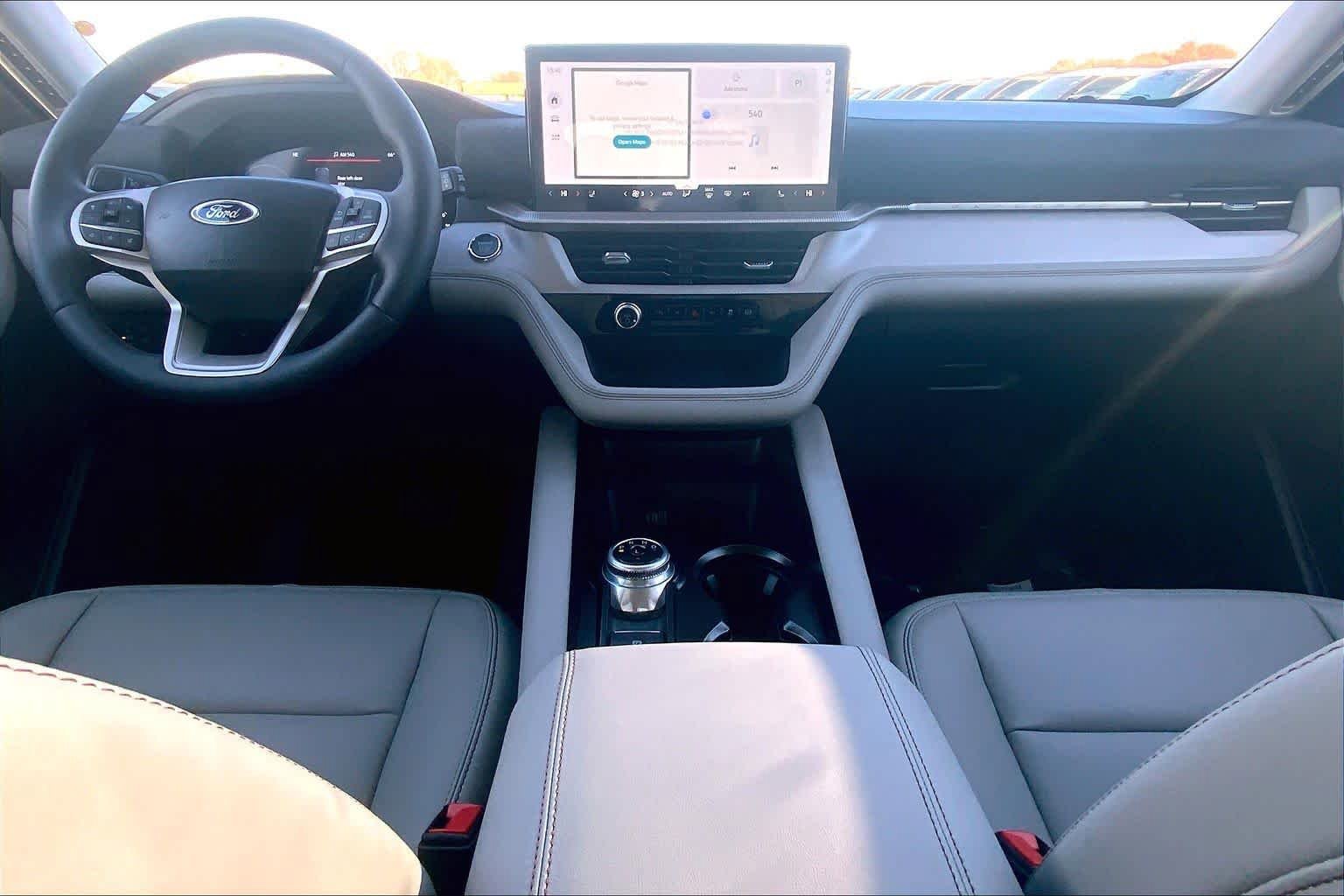 New 2026 Ford Explorer Active w/ Active Comfort Package image 5