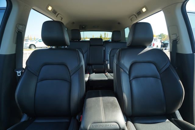 Used 2023 Nissan Pathfinder SL image 34
