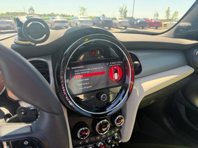 Used 2024 MINI Cooper S FWD image 7