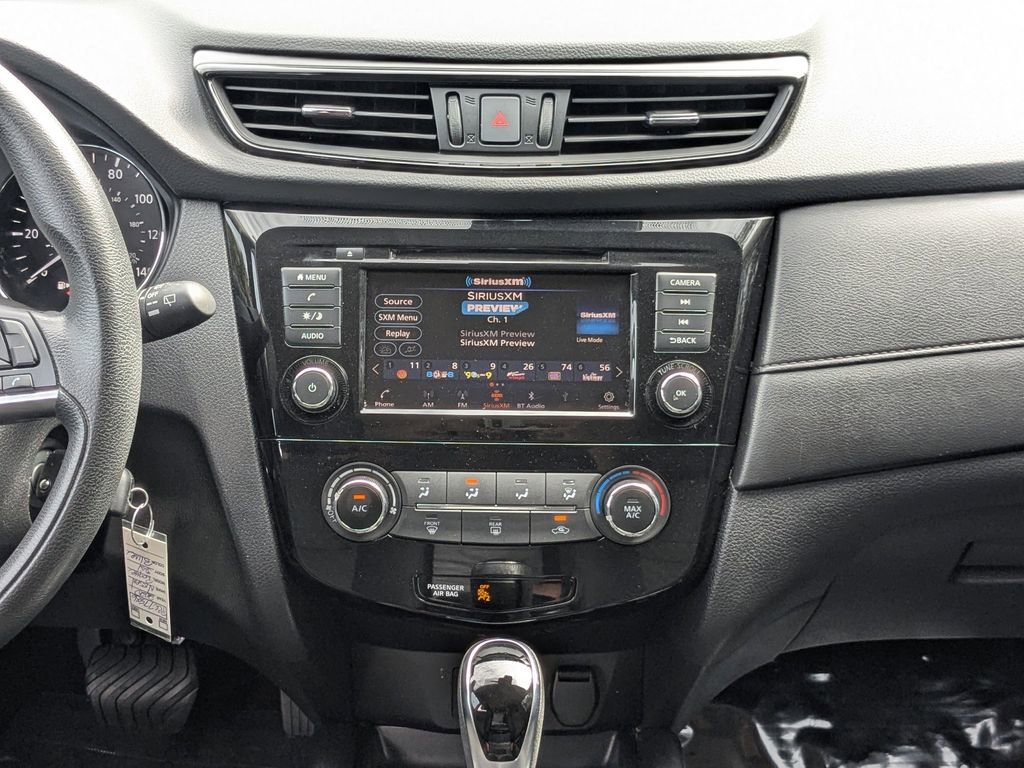 Used 2020 Nissan Rogue S image 17