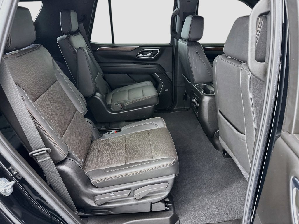 Used 2024 Chevrolet Tahoe High Country AWD/4WD image 21