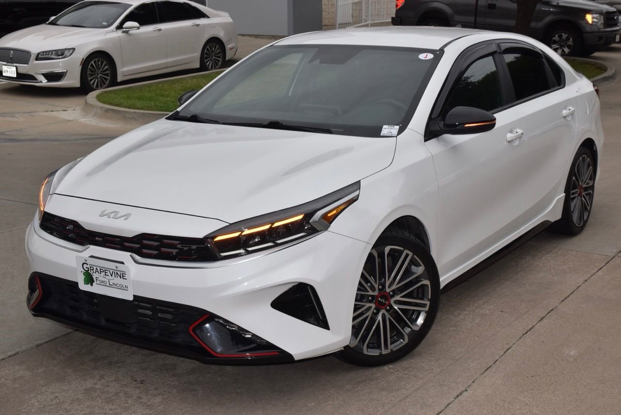 Used 2022 Kia Forte GT w/ GT Technology Package FWD image 40