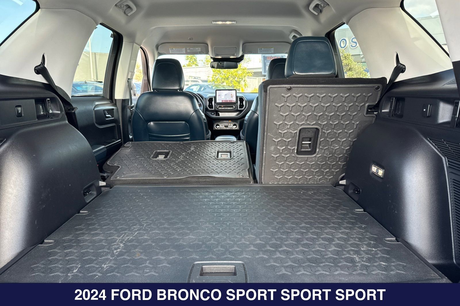 Used 2024 Ford Bronco Sport Outer Banks AWD/4WD image 16