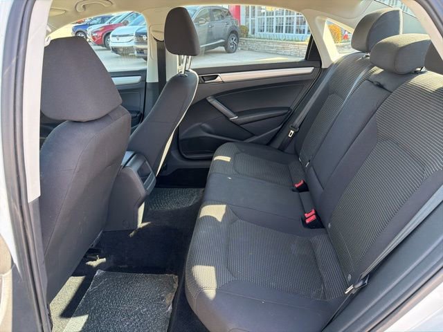 Used 2016 Volkswagen Passat 1.8T S image 11