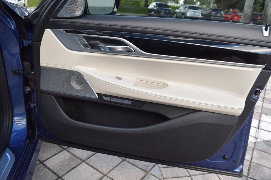 Used 2017 BMW ALPINA B7 xDrive AWD/4WD image 77
