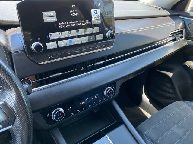 Used 2024 Mitsubishi Outlander SE AWD/4WD image 17