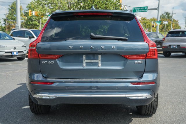 Certified 2023 Volvo XC60 B5 Plus w/ Climate Package AWD/4WD image 6