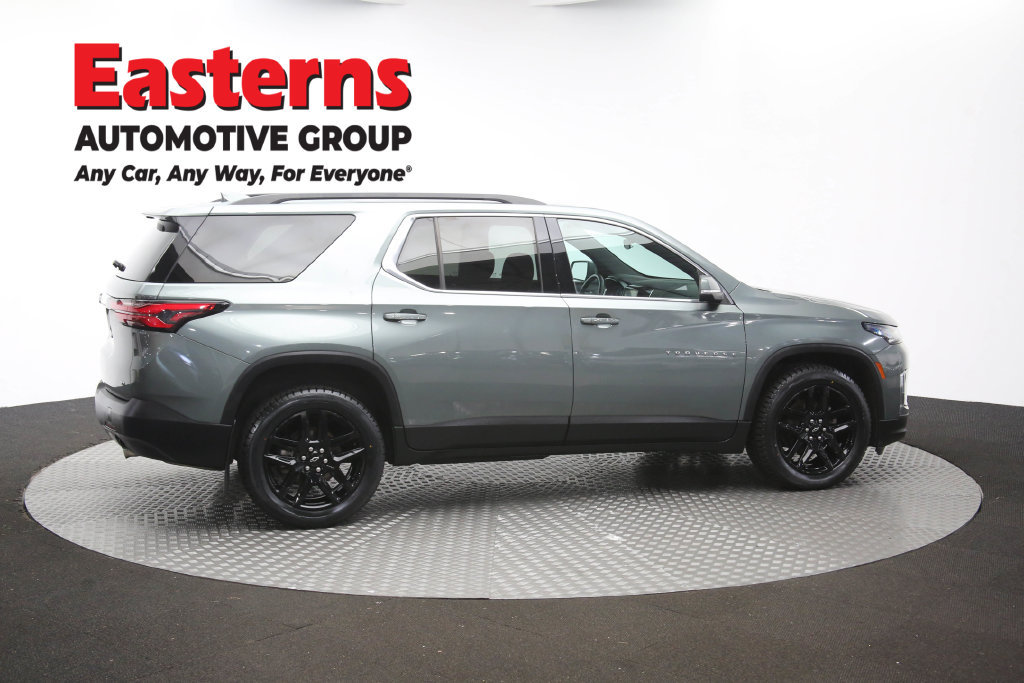 Used 2023 Chevrolet Traverse LT AWD/4WD image 47