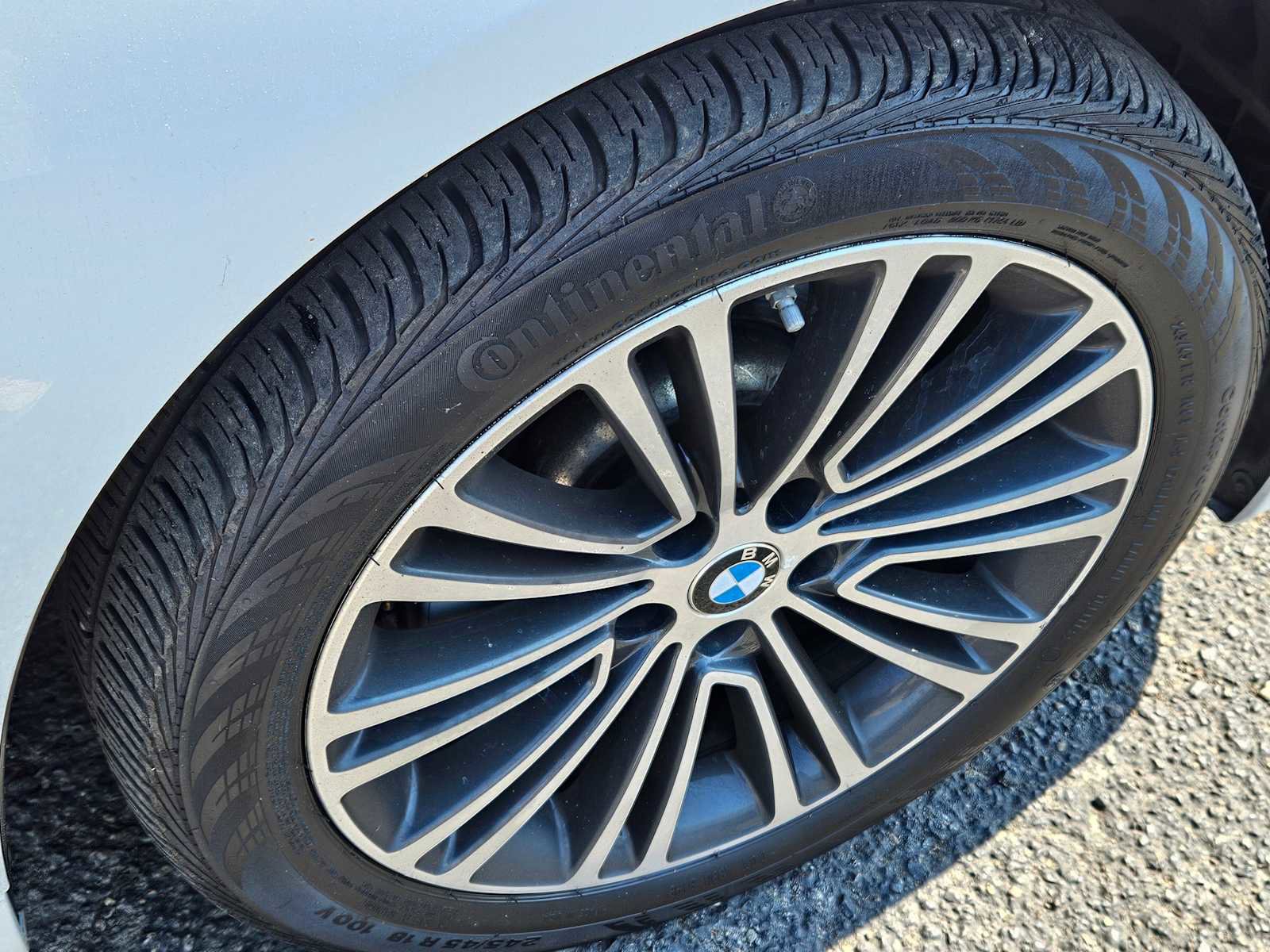 Used 2018 BMW 530i xDrive image 9