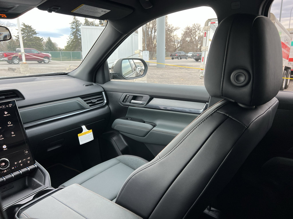 New 2026 GMC Terrain AT4 w/ Convenience Package III image 35