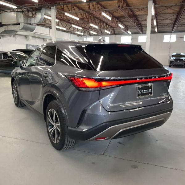 Used 2023 Lexus RX 350 Premium w/ Accessory Package AWD/4WD image 8