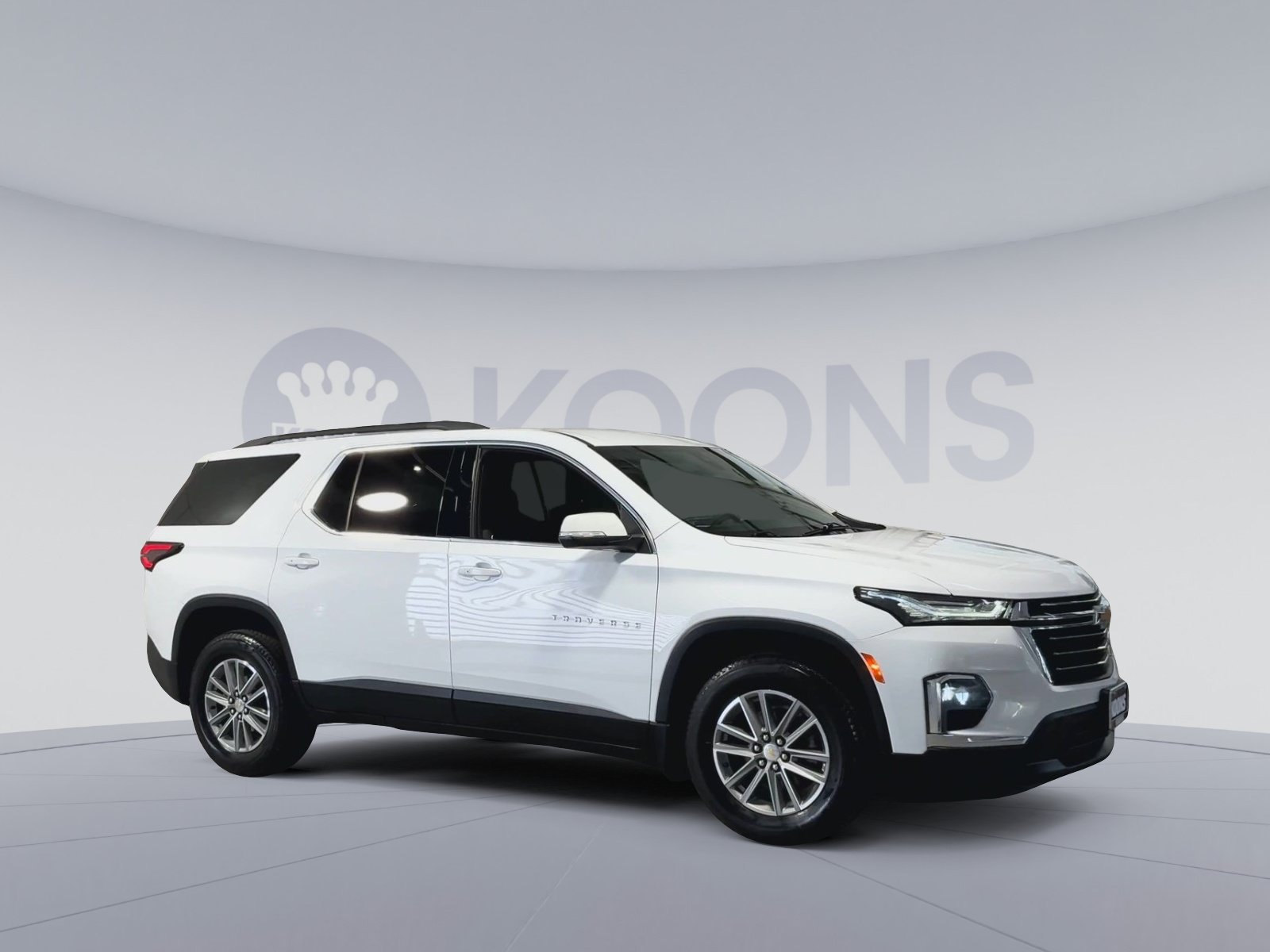 Used 2023 Chevrolet Traverse LT AWD/4WD image 2
