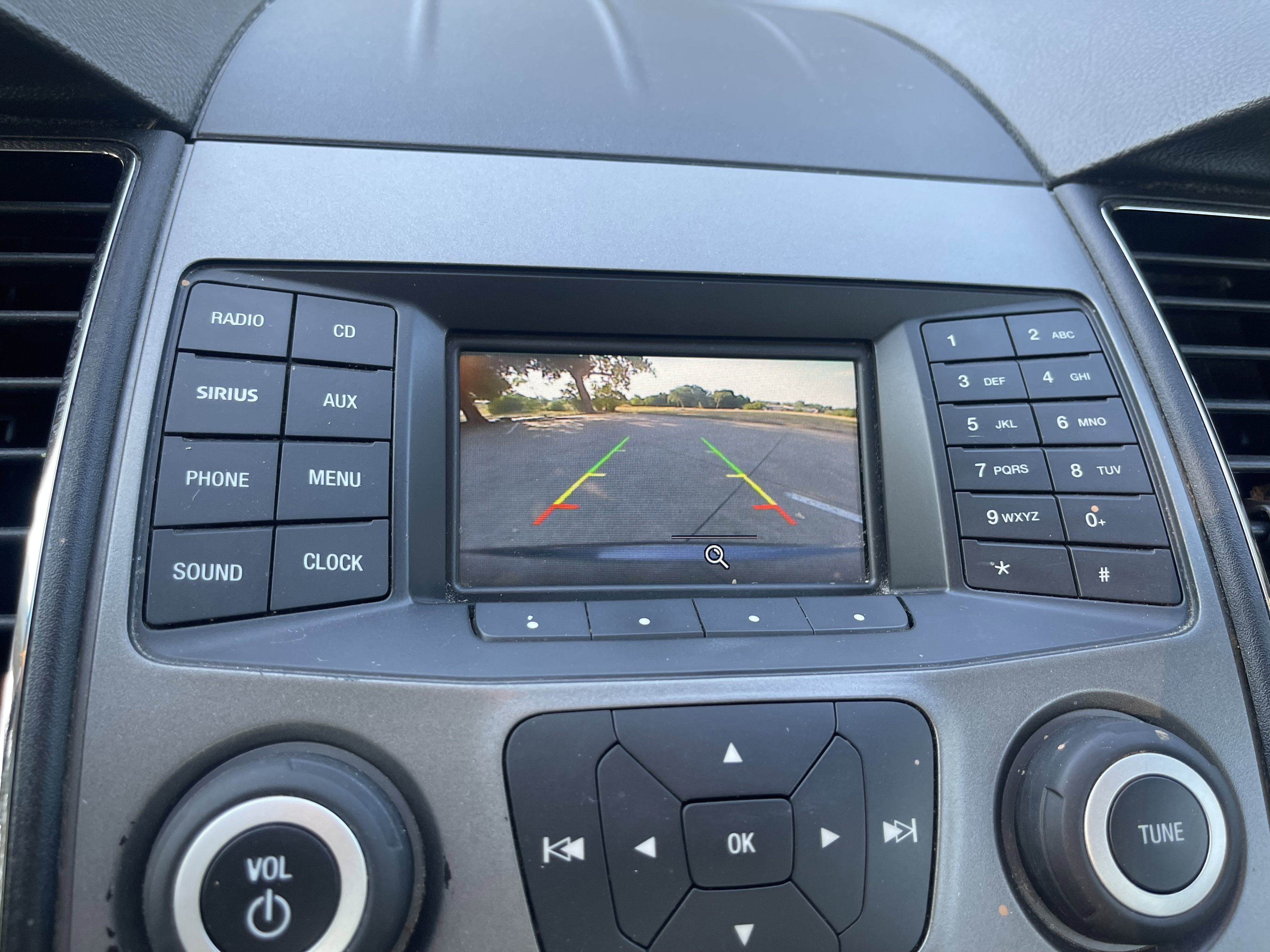 Used 2015 Ford Taurus SE image 26