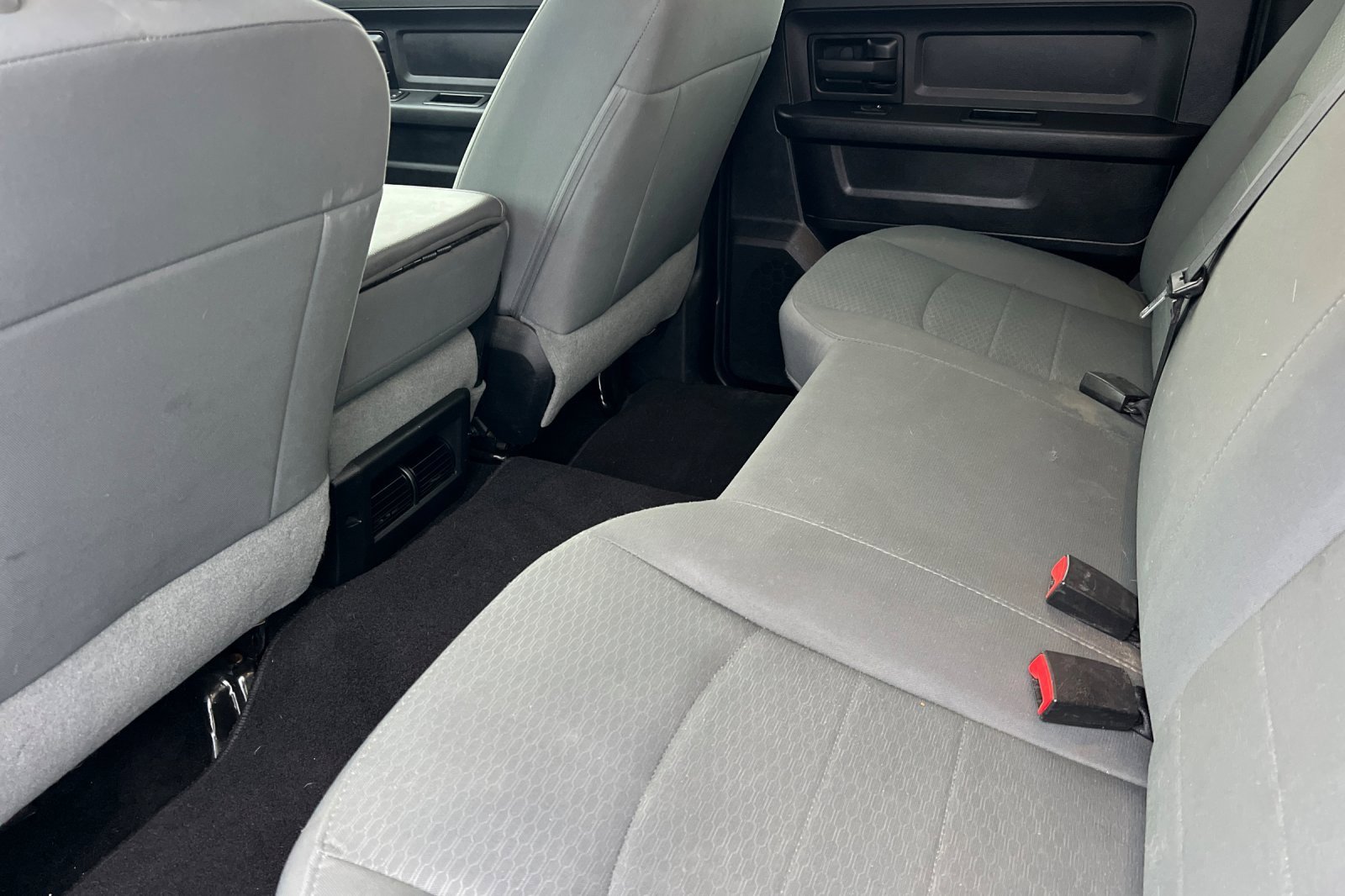 Used 2016 RAM 3500 Tradesman w/ Chrome Appearance Group image 13