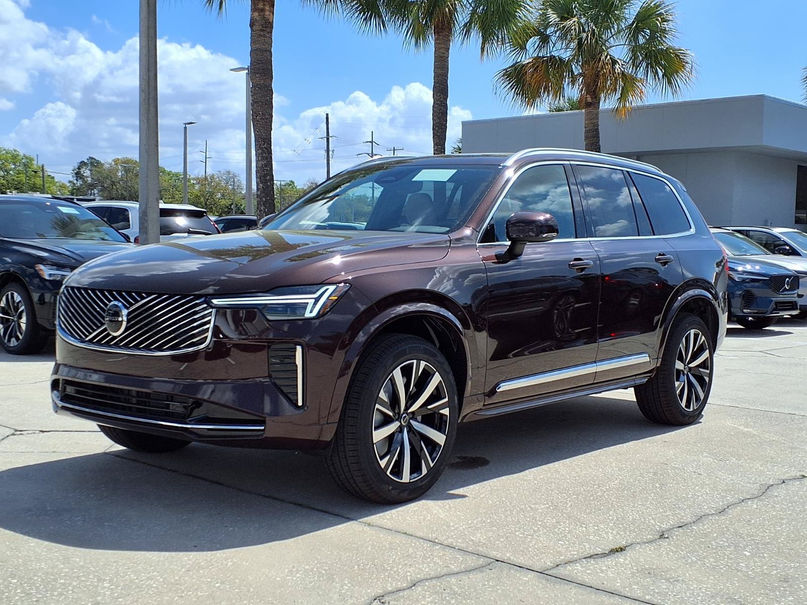 New 2026 Volvo XC90 B5 Core w/ Protection Package Premier image 3