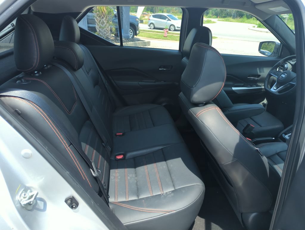 Used 2019 Nissan Kicks SR w/ SR Premium Package FWD image 31