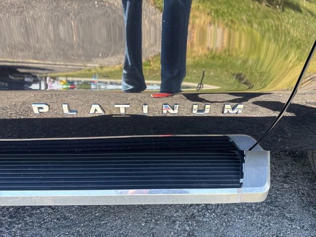 Used 2019 Ford Expedition Platinum AWD/4WD image 7