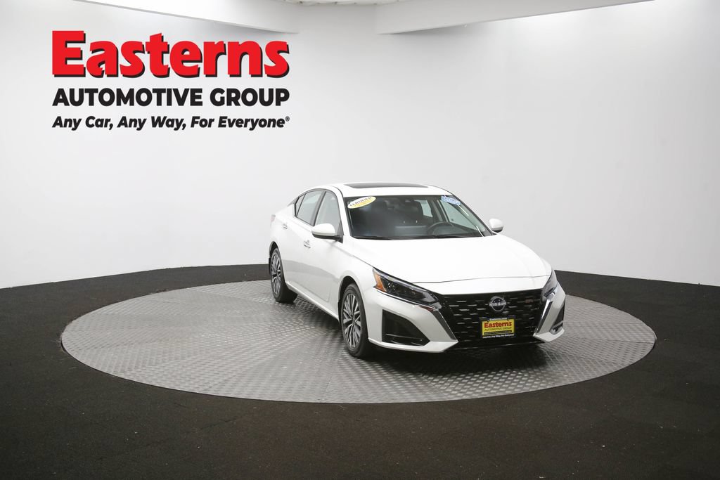 Used 2024 Nissan Altima 2.5 SV w/ SV Premium Package AWD/4WD image 53