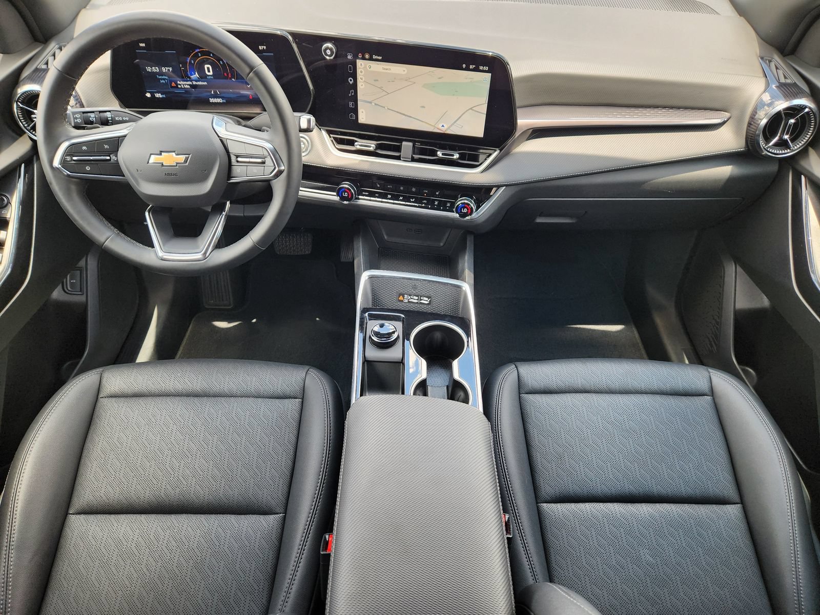 Used 2026 Chevrolet Equinox LT w/ Convenience Package II FWD image 24