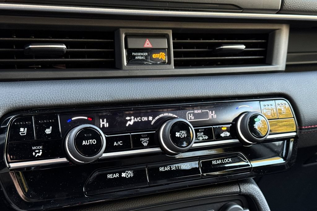 New 2026 Honda Pilot Black Edition image 25