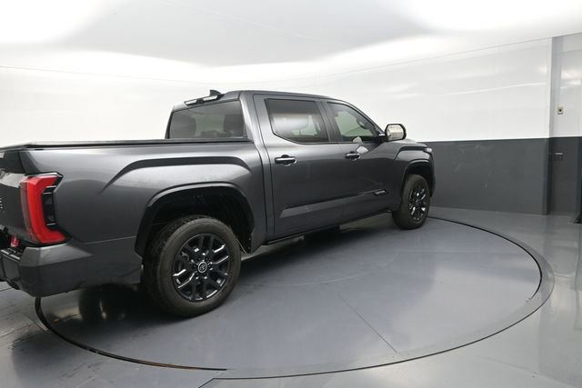 Used 2024 Toyota Tundra Platinum AWD/4WD image 18