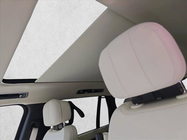 New 2026 Land Rover Range Rover Long Wheelbase SE AWD/4WD image 30