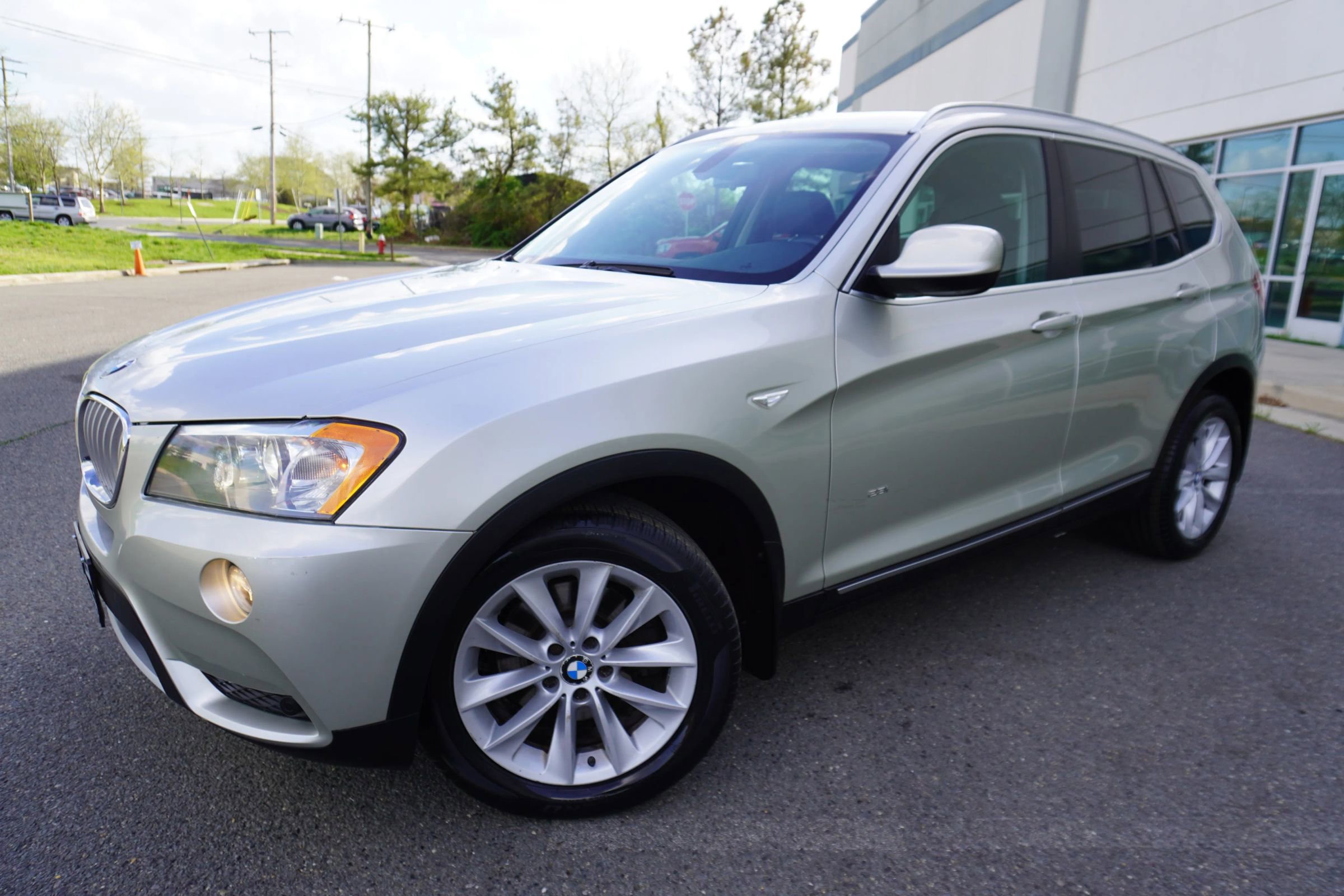 Used 2011 BMW X3 xDrive28i AWD/4WD image 3