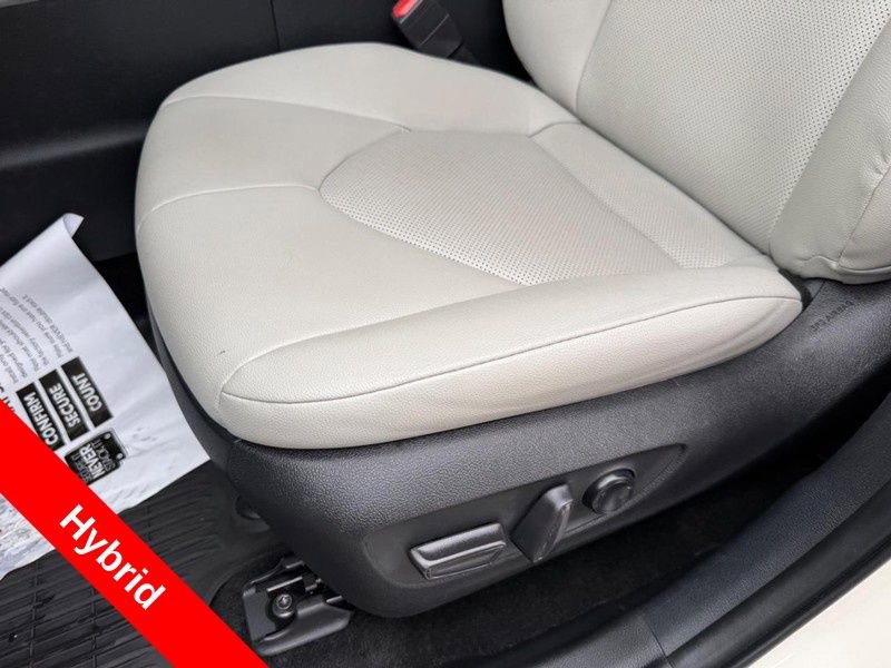 Used 2024 Toyota Grand Highlander XLE image 18