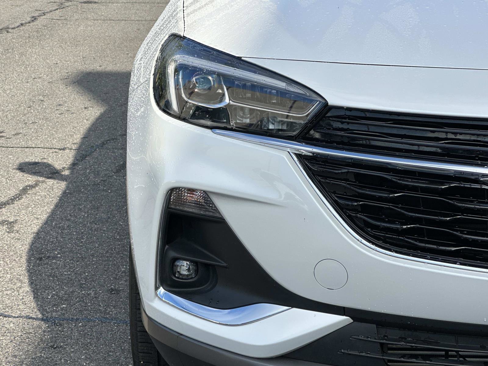 Used 2023 Buick Encore GX Essence w/ Experience Buick Package image 9