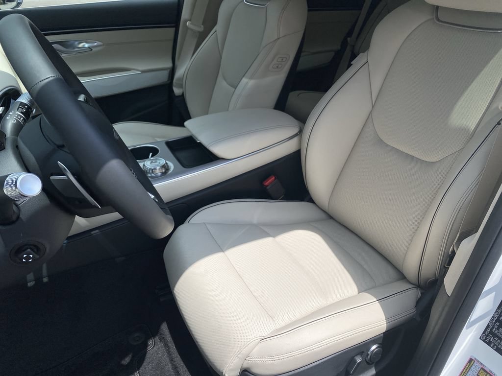 New 2026 Genesis GV70 2.5T Advanced AWD/4WD image 11