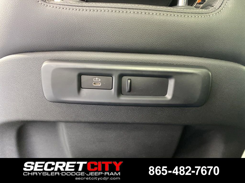 Used 2022 BMW X5 xDrive40i w/ Premium Package AWD/4WD image 26
