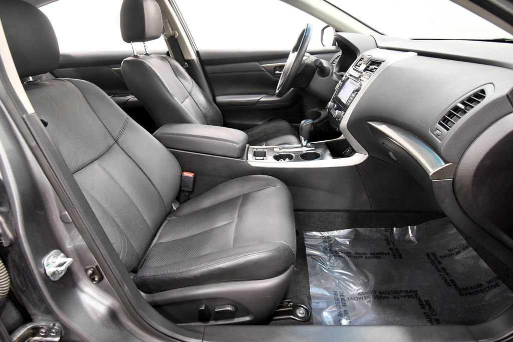 Used 2015 Nissan Altima 2.5 SL w/ Technology Package FWD image 19