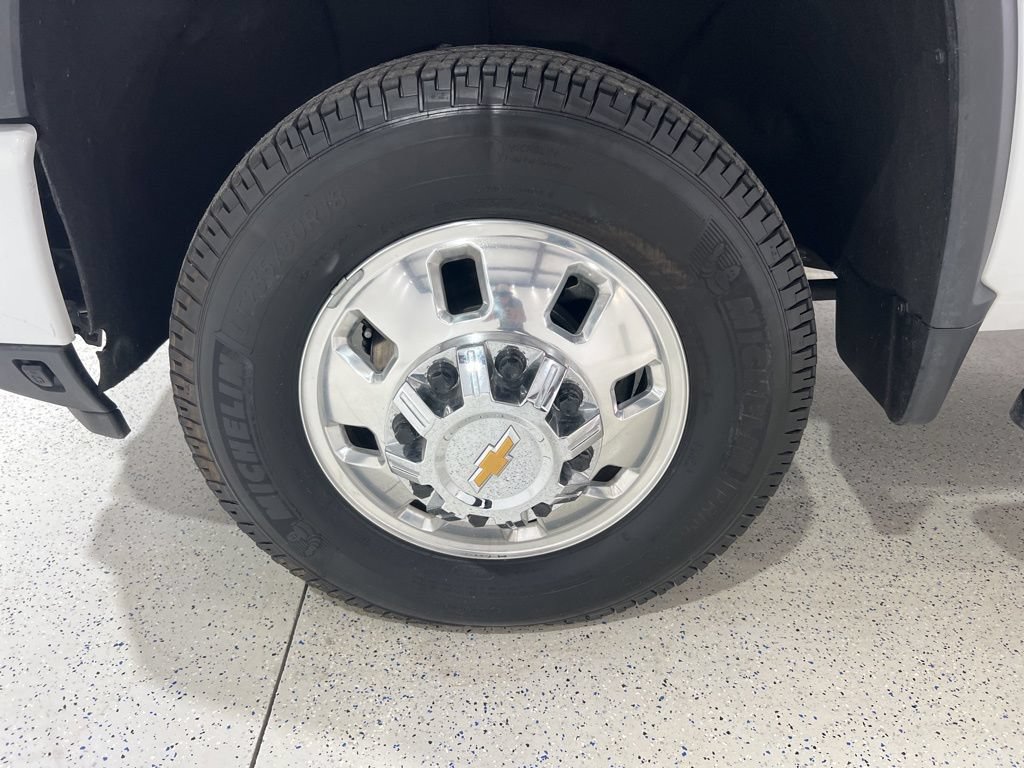 Used 2024 Chevrolet Silverado 3500 High Country AWD/4WD image 29