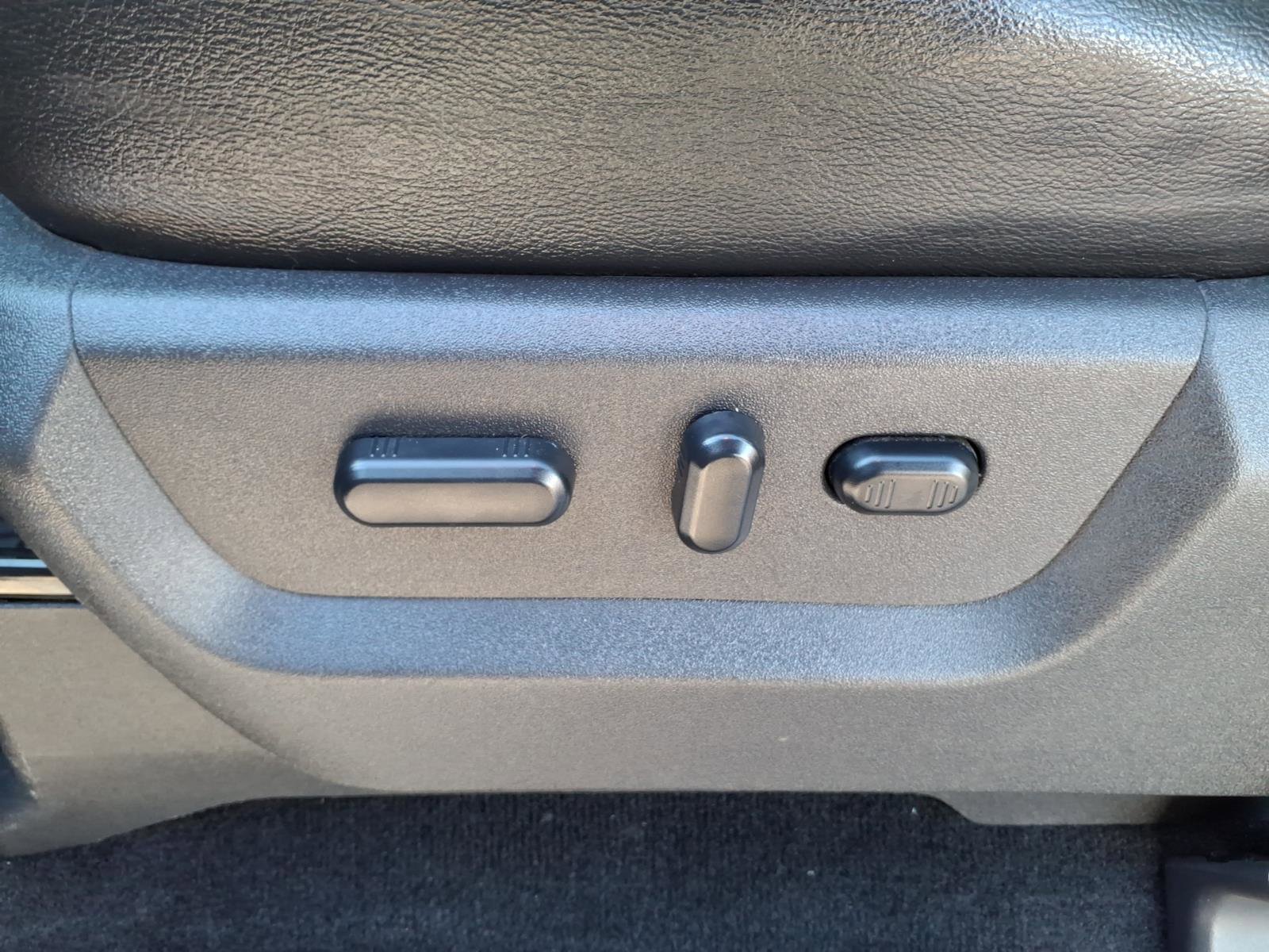 Used 2016 Ford F250 Lariat w/ Lariat Ultimate Package image 18