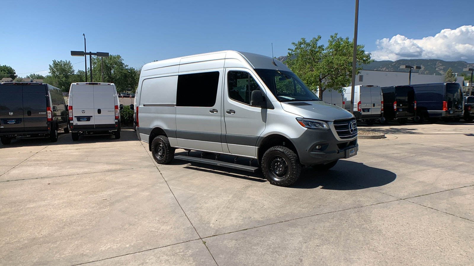 Used 2024 Mercedes-Benz Sprinter 2500 image 7