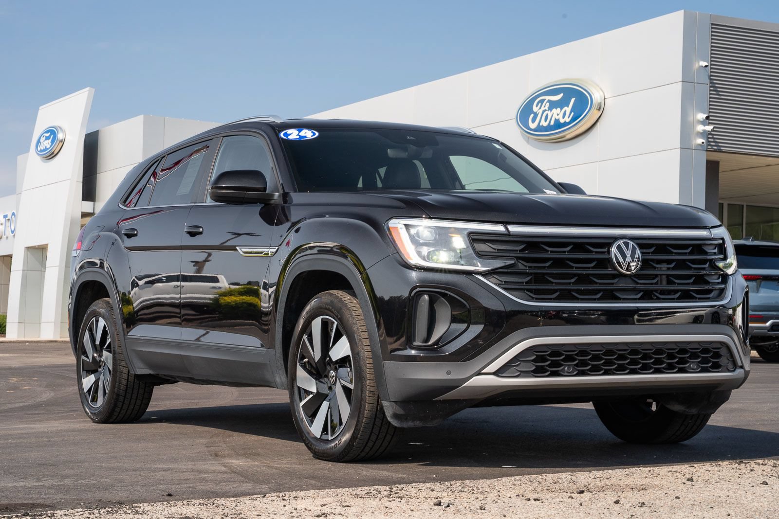 Used 2024 Volkswagen Atlas Cross Sport SE