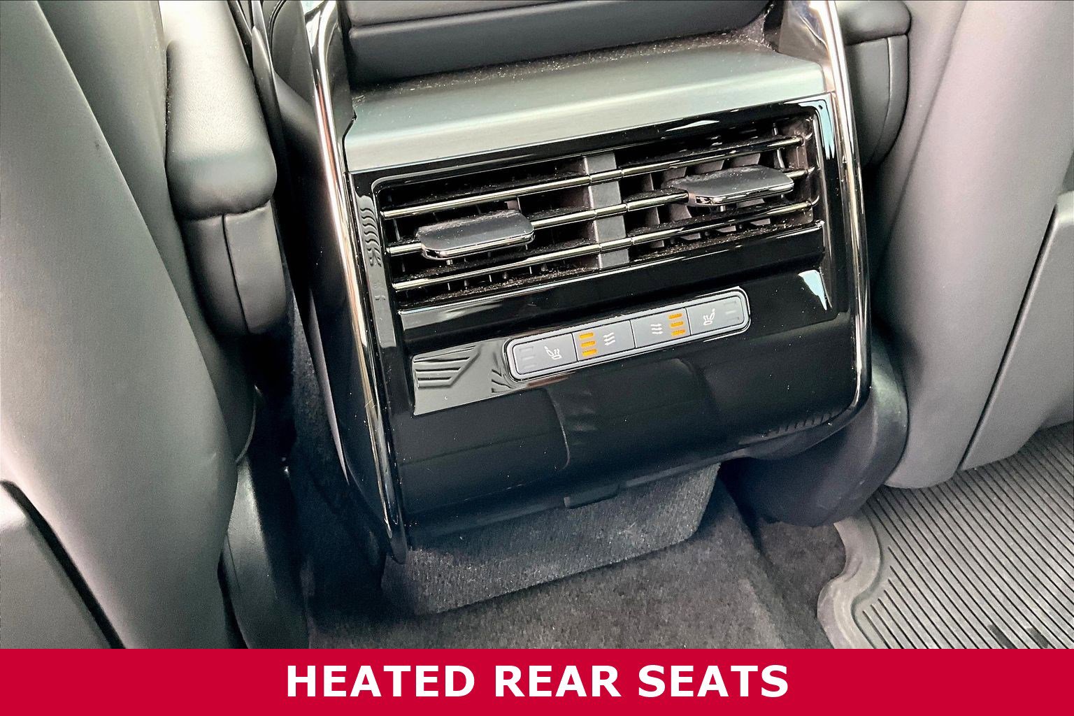 Used 2024 Land Rover Range Rover Sport SE image 11