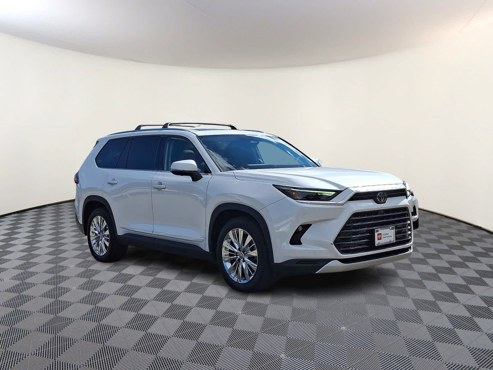 Certified 2024 Toyota Grand Highlander AWD image 4