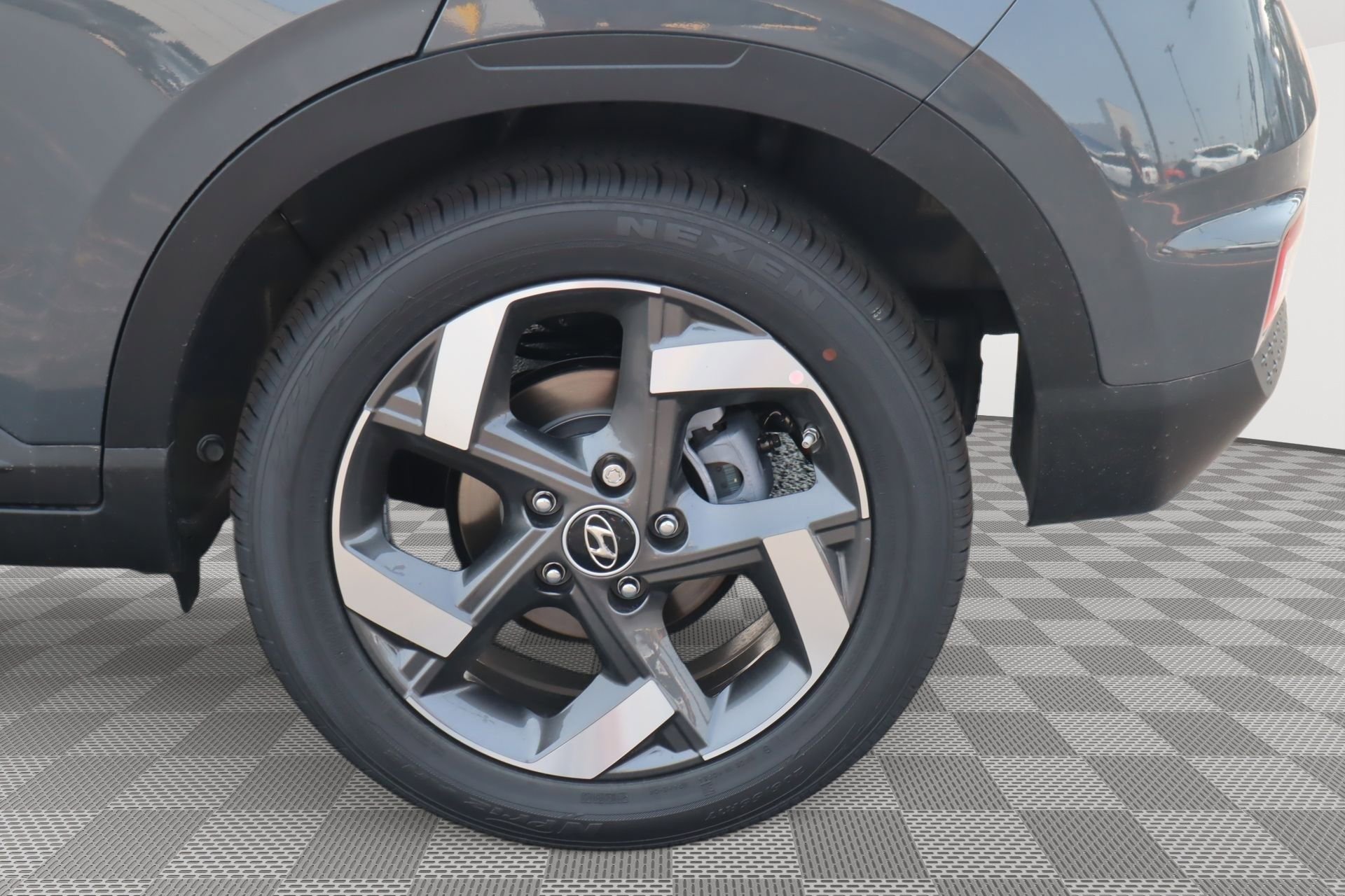 New 2025 Hyundai Venue SEL image 5