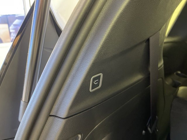 New 2026 Chrysler Pacifica Select image 9