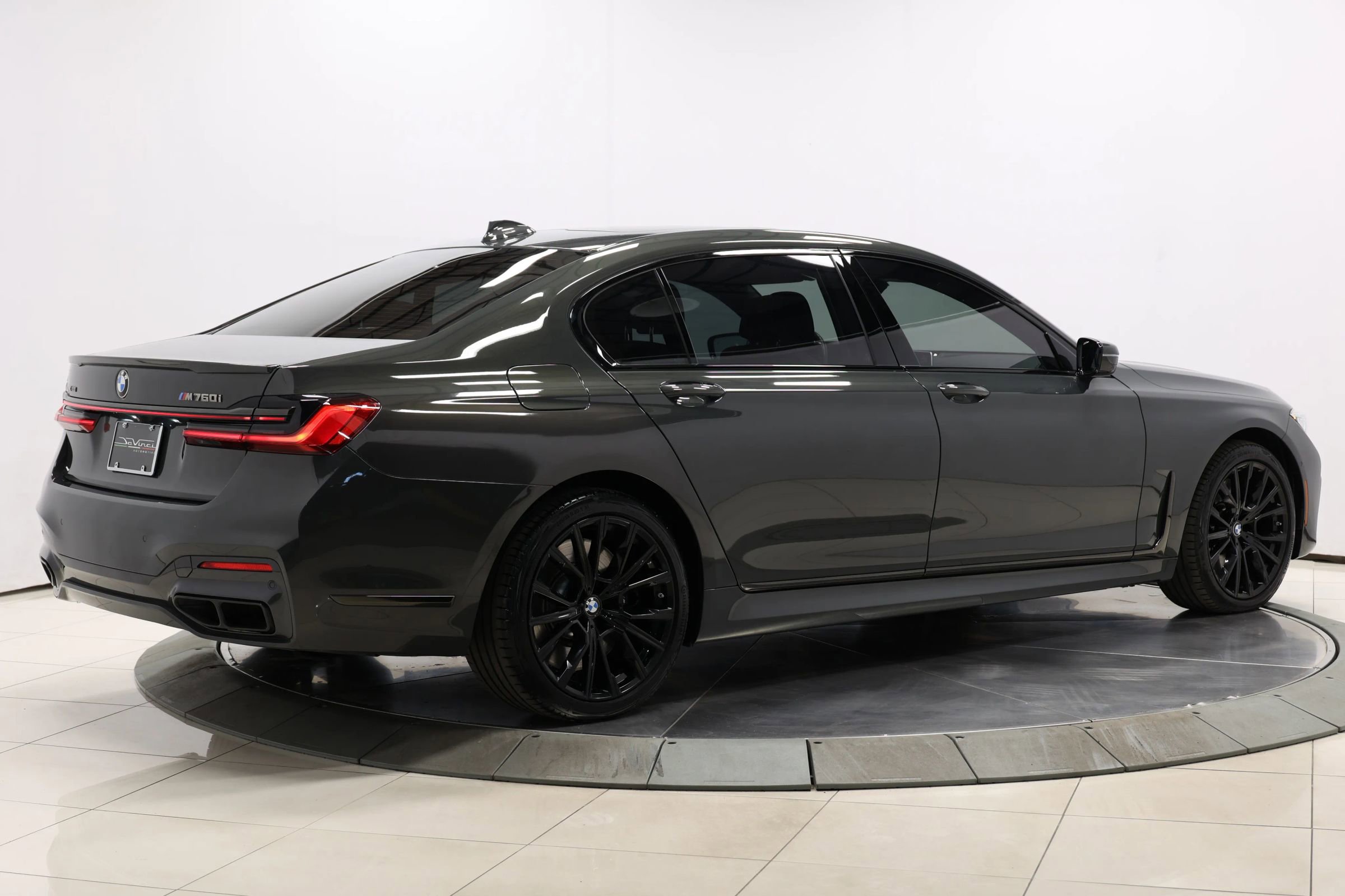 Used 2022 BMW M760i xDrive w/ Luxury Rear Seating Package image 71