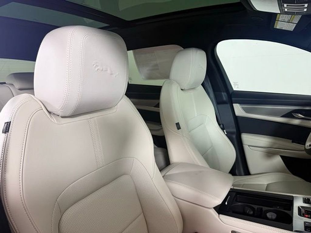New 2026 Jaguar F-PACE R-Dynamic S AWD/4WD image 34