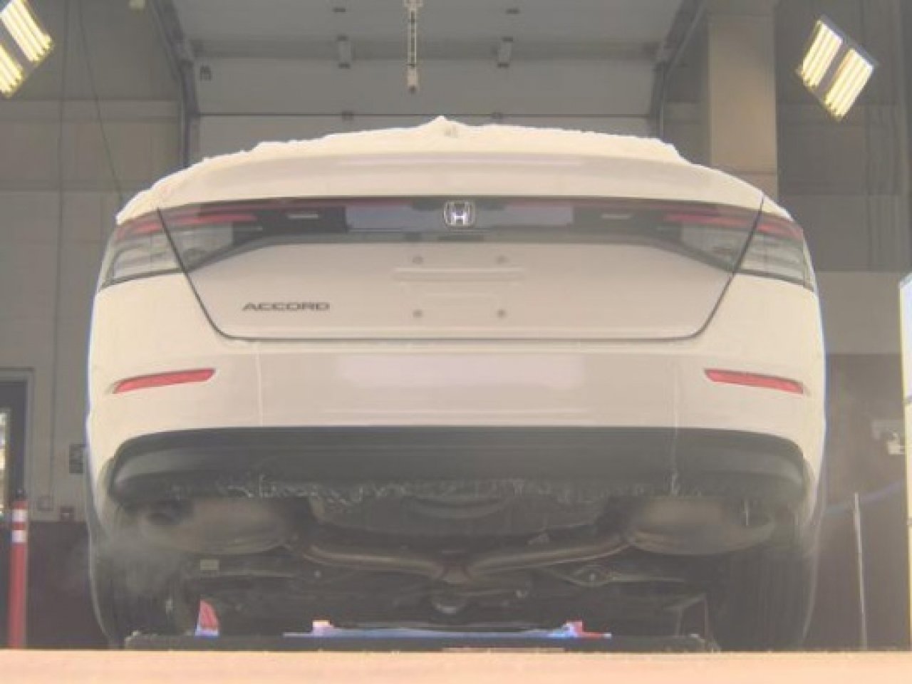 Used 2024 Honda Accord EX image 9