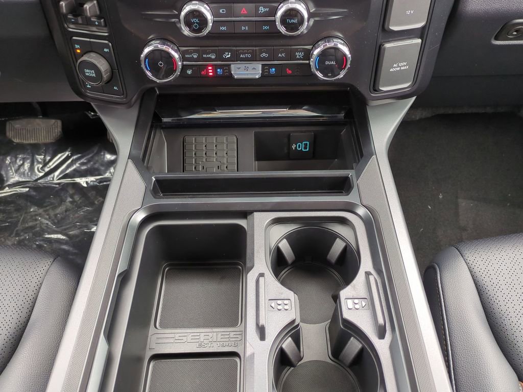 New 2026 Ford F350 Lariat w/ Chrome Package image 24